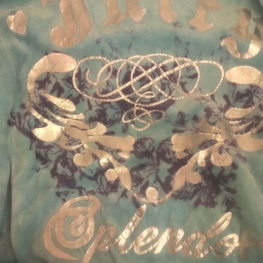 On hold! Do not buy please and thank you! Juicy couture tracksuit from 2000's!